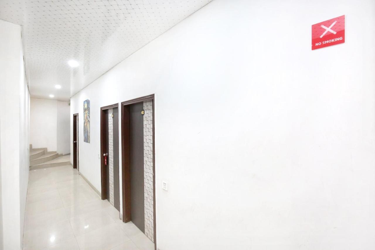 Oyo 8105 Royale Guest House Ludhiana Exterior photo